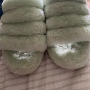 UGG fluff yeah slide